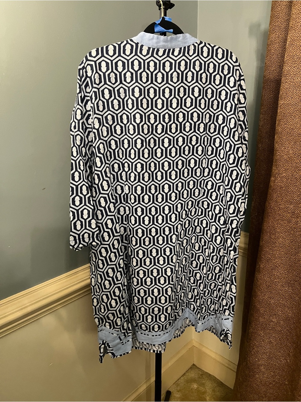 crown & ivy Navy and White Geometric Tunic with Light Blue Trim linen - Picture 2 of 4